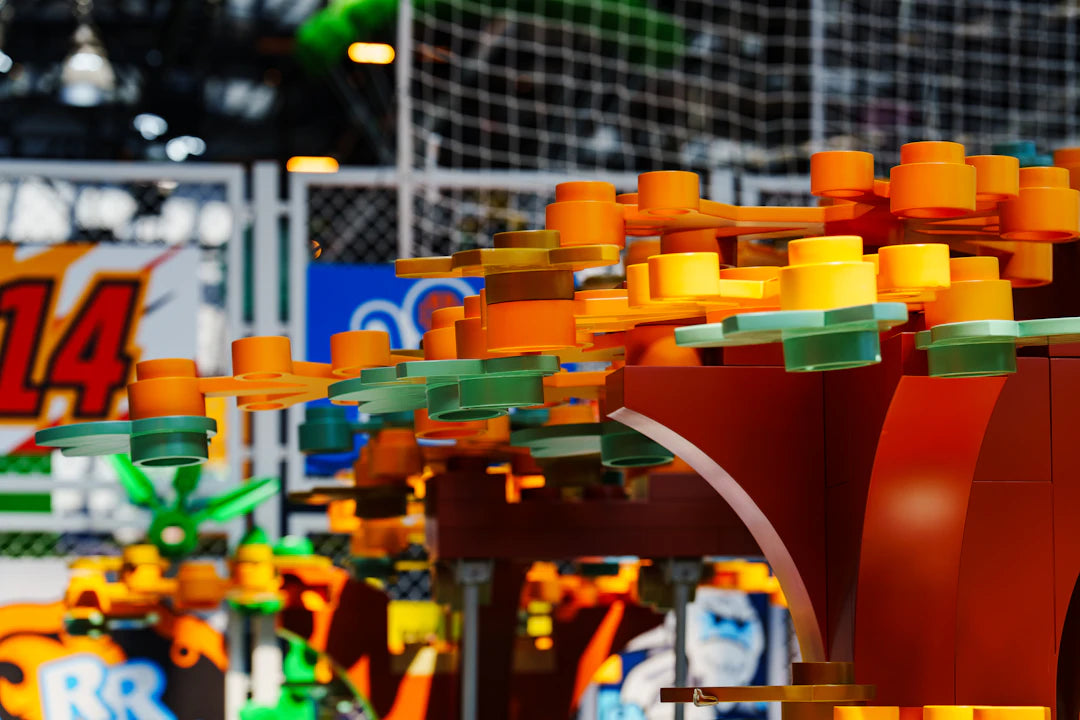 Colaborări Inspiraționale cu Artiști și Designeri LEGO