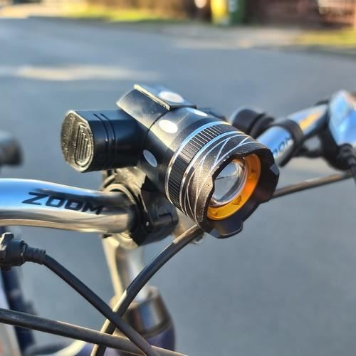 Set stop si far pentru bicicleta, 2xCREE LED XM-L T6, 3/7 moduri iluminare, aluminiu si plastic, incarcare USB, 7.5x8.5x9.5 cm, Trizand