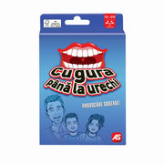 Joc de carti cu gura pana la urechi