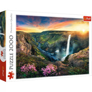 Puzzle trefl 2000 cascada haifoss isalnda