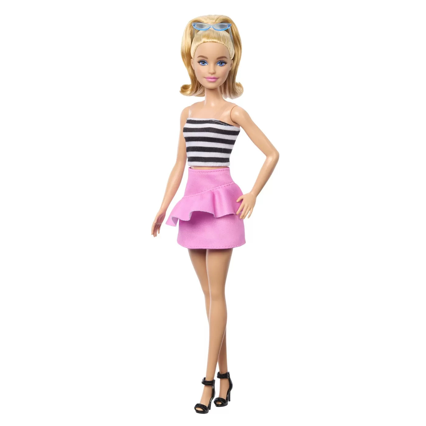 Papusa barbie fashionista blonda cu parul prin in coada si fusta roz
