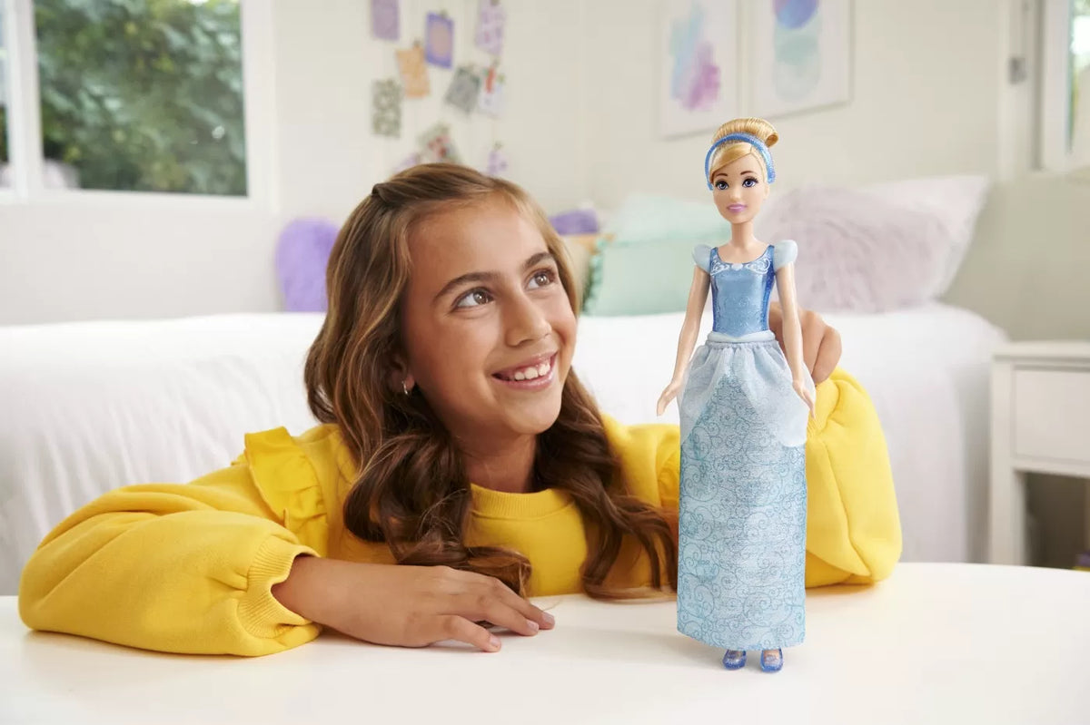 Disney princess papusa printesa cenusareasa