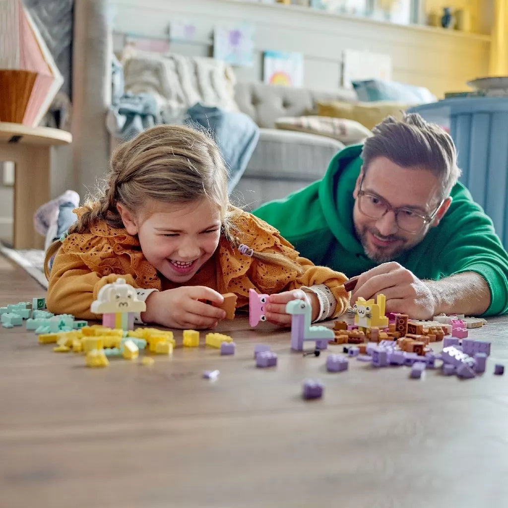 Lego classic distractie creativa in culori pastelate 11028