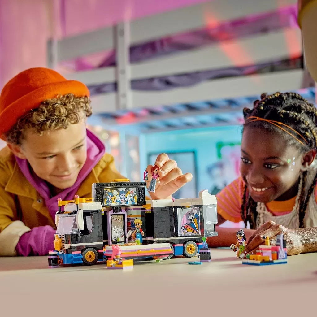 Lego friends autocar de turneu pentru staruri pop 42619