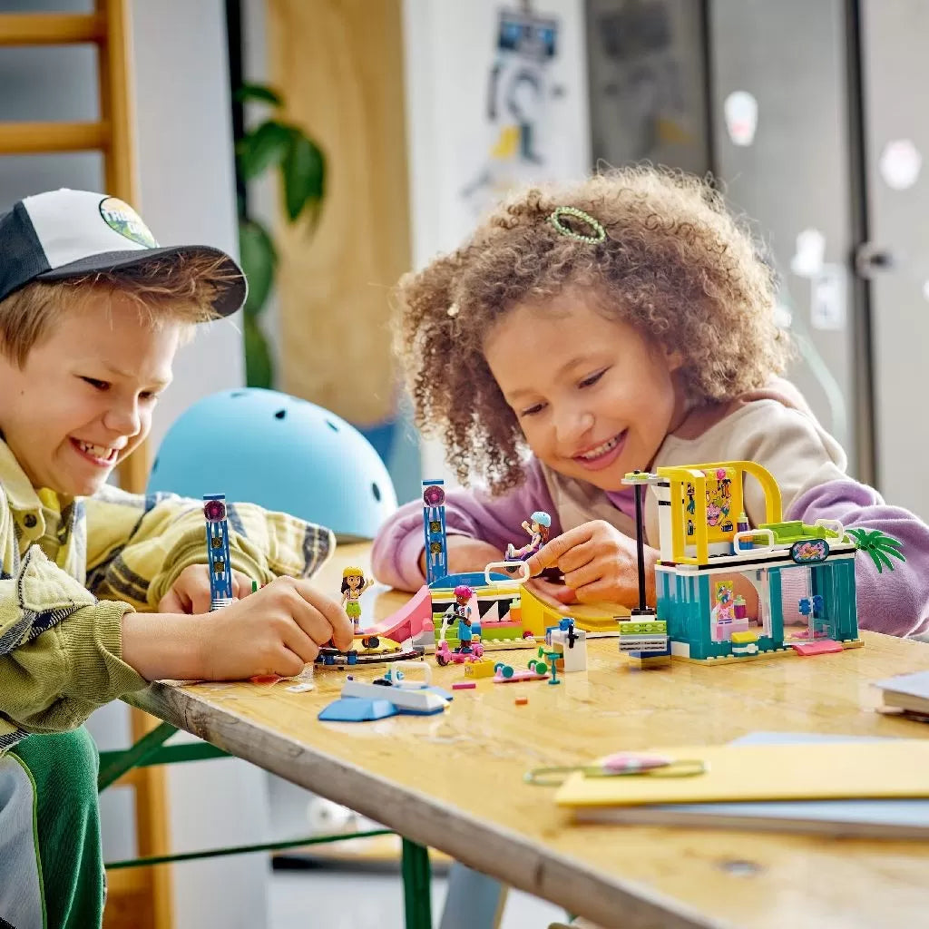 Lego Friends gördeszkapark 41751
