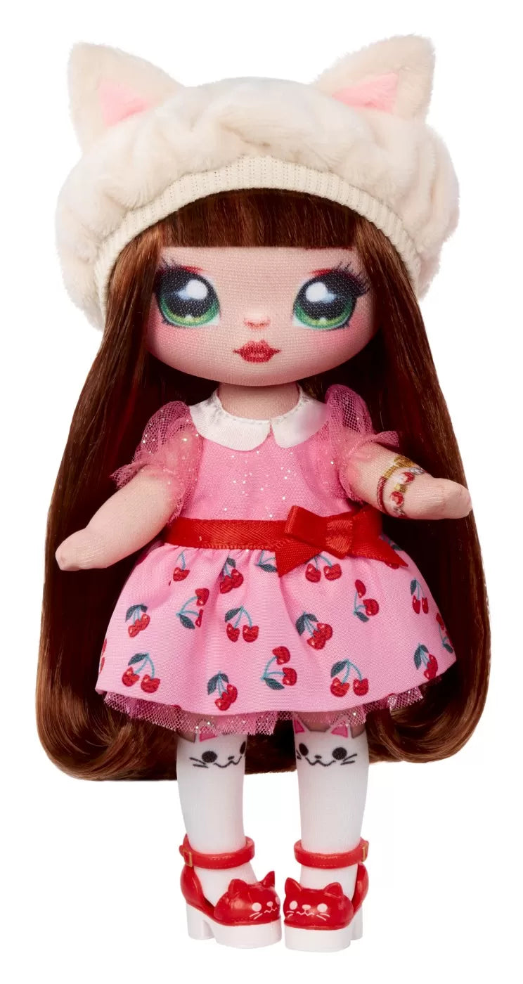 Na! na! na! surprise! sweetest sweets papusa katie kitten