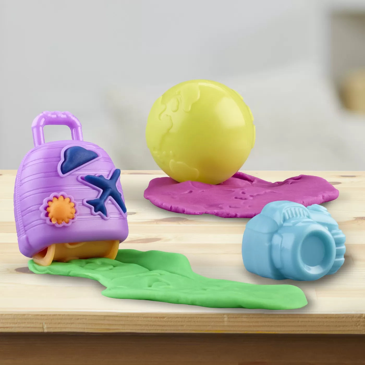 Play-Doh kezdőcsomagok repülővel utaznak