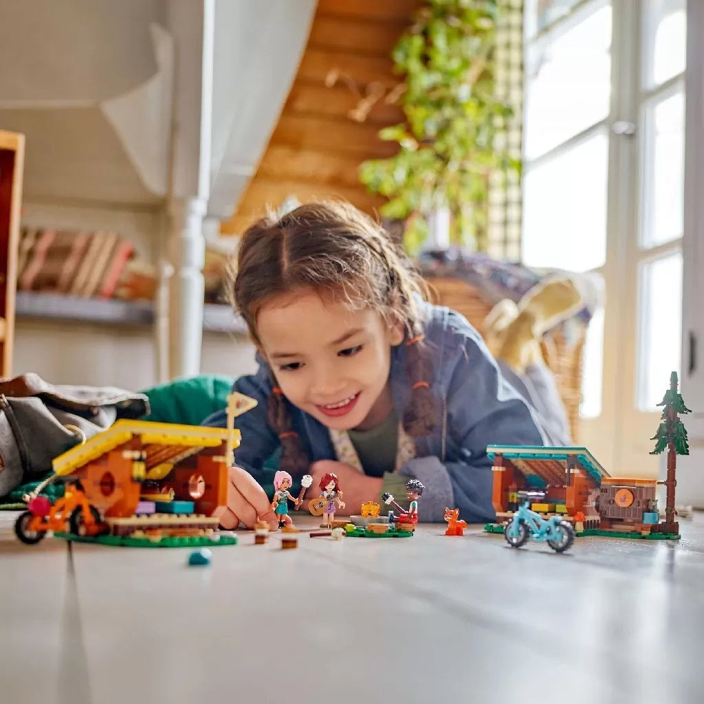 Lego friends cabane confortabile in tabara de aventuri 42624