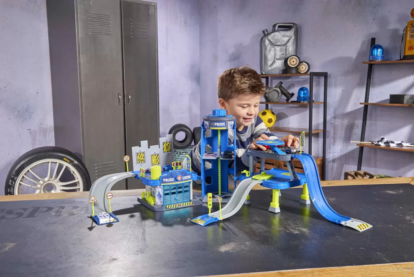 Majorette creatix set sectia de politie cu sunete si lumini