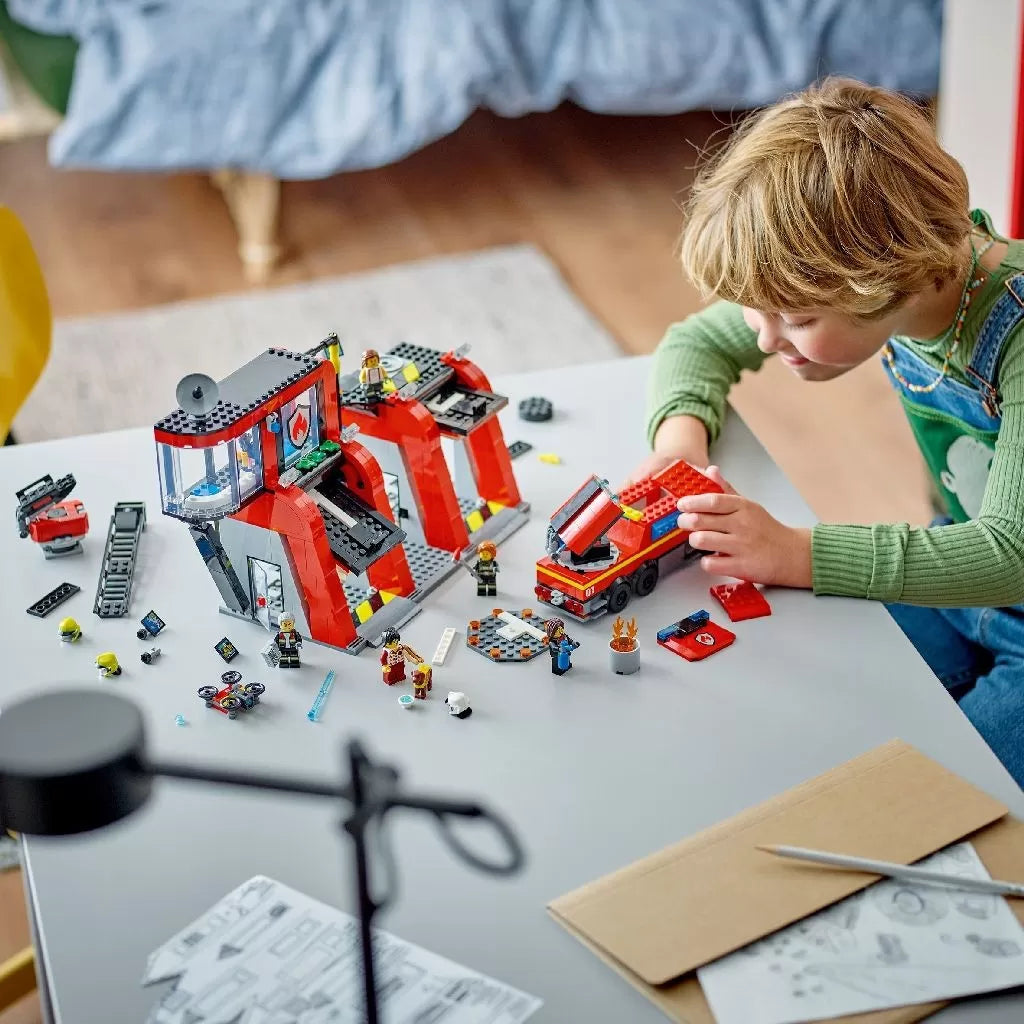 Lego city statie si camion de pompieri 60414