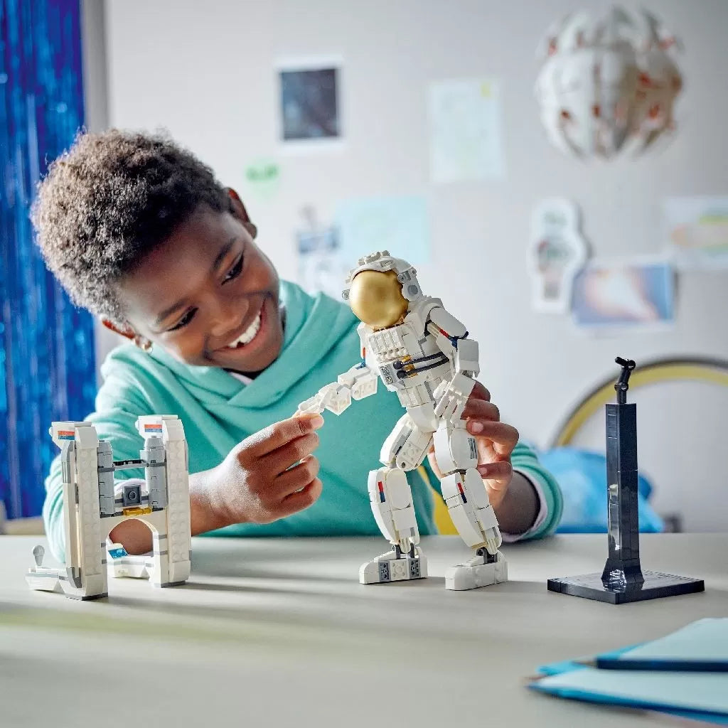 Lego Creator 3 az 1-ben űrhajós 31152