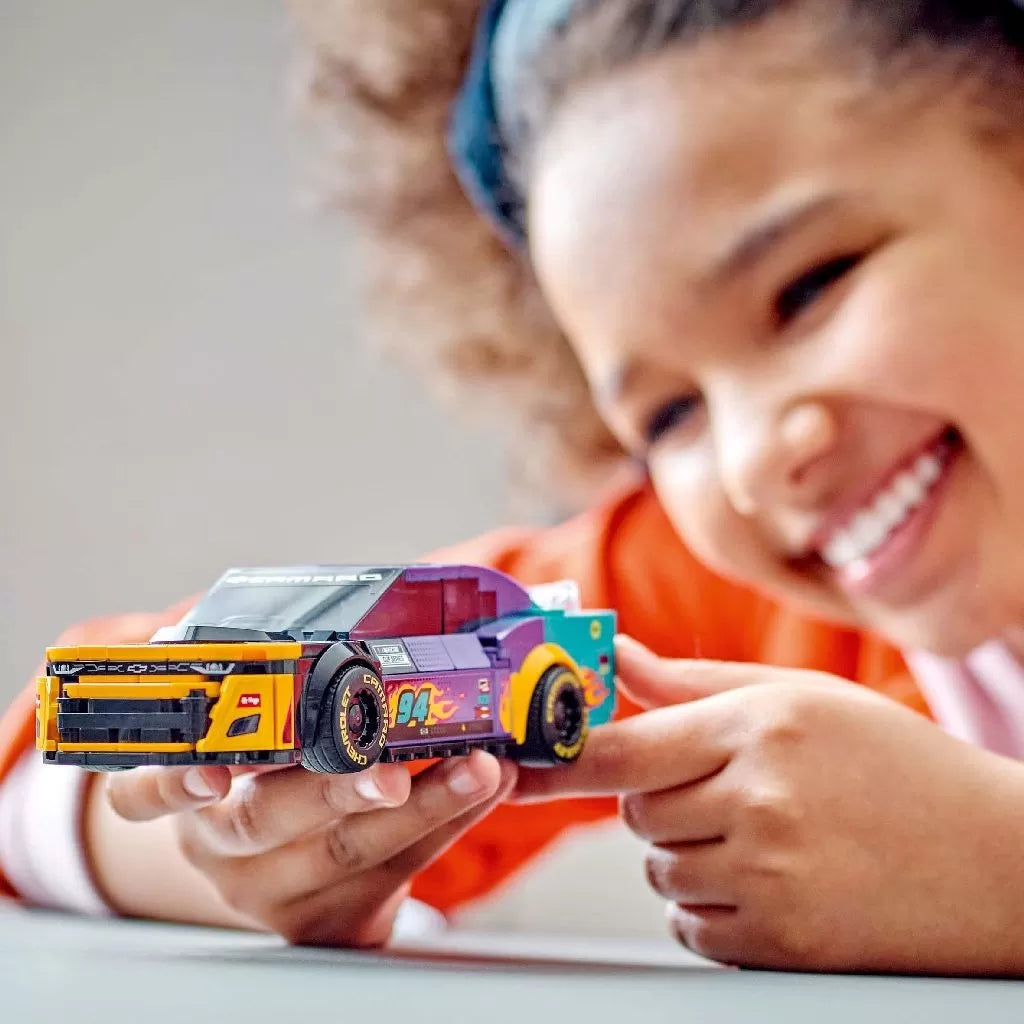 LEGO Speed Champions NASCAR következő generációs Chevrolet Camaro ZL1 76935