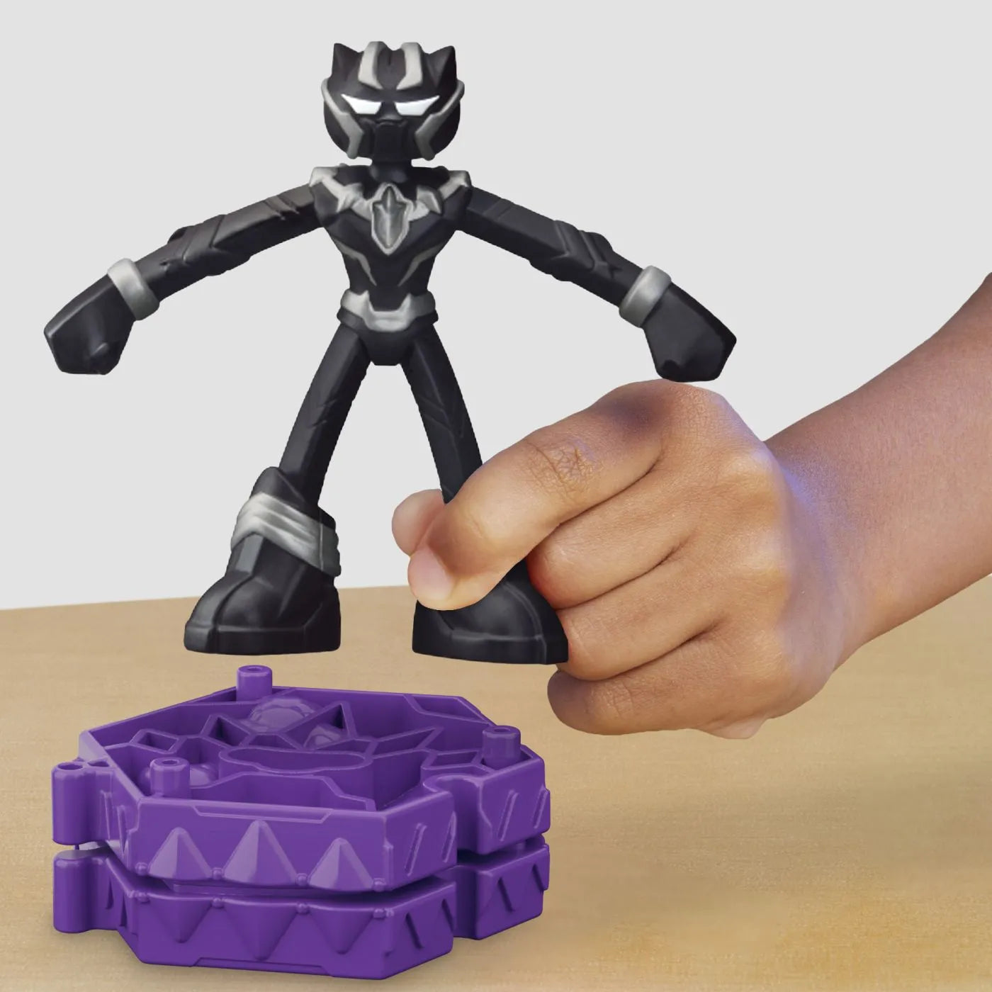Play-Doh Marvel flexibilis figura kiegészítőkkel Fekete Párduc 10cm