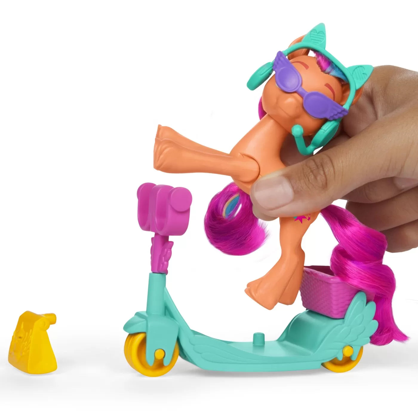 My little pony sunny starscout pe scooter set figurina si 4 accesorii