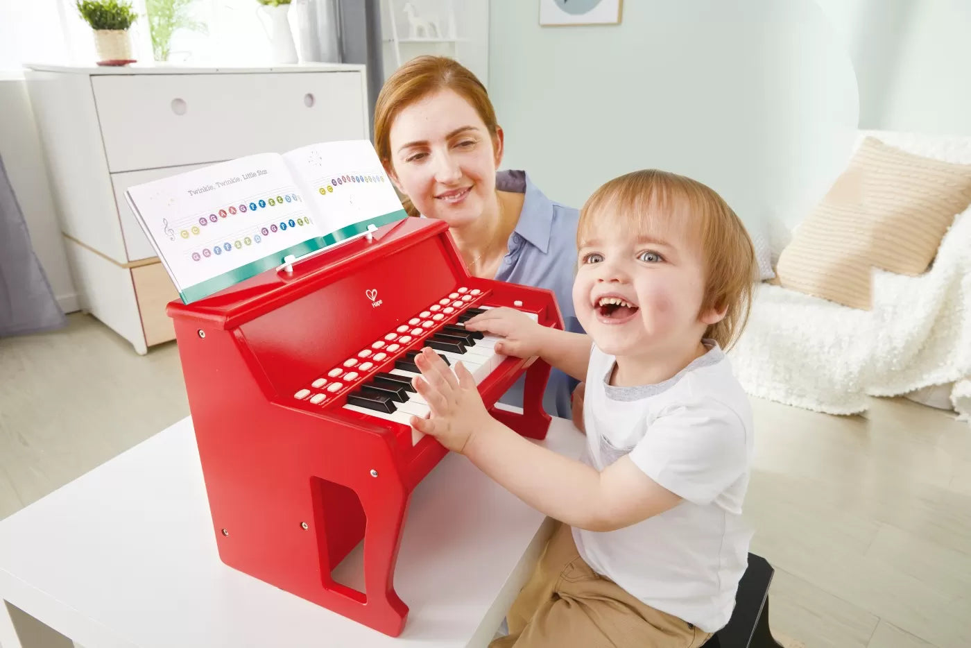 Hape piros elektronikus zongora világítással