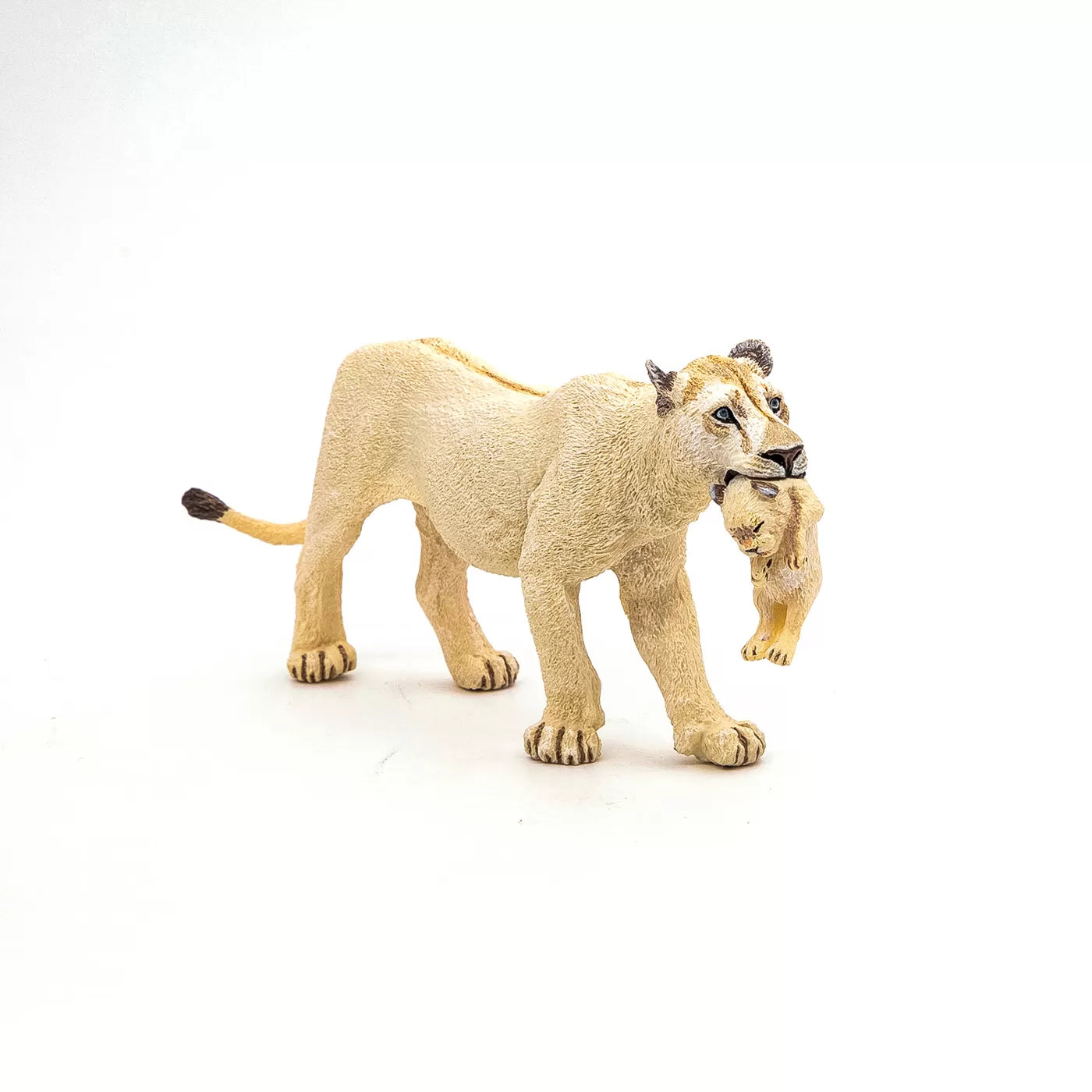 Papo figurina leoaica alba cu pui