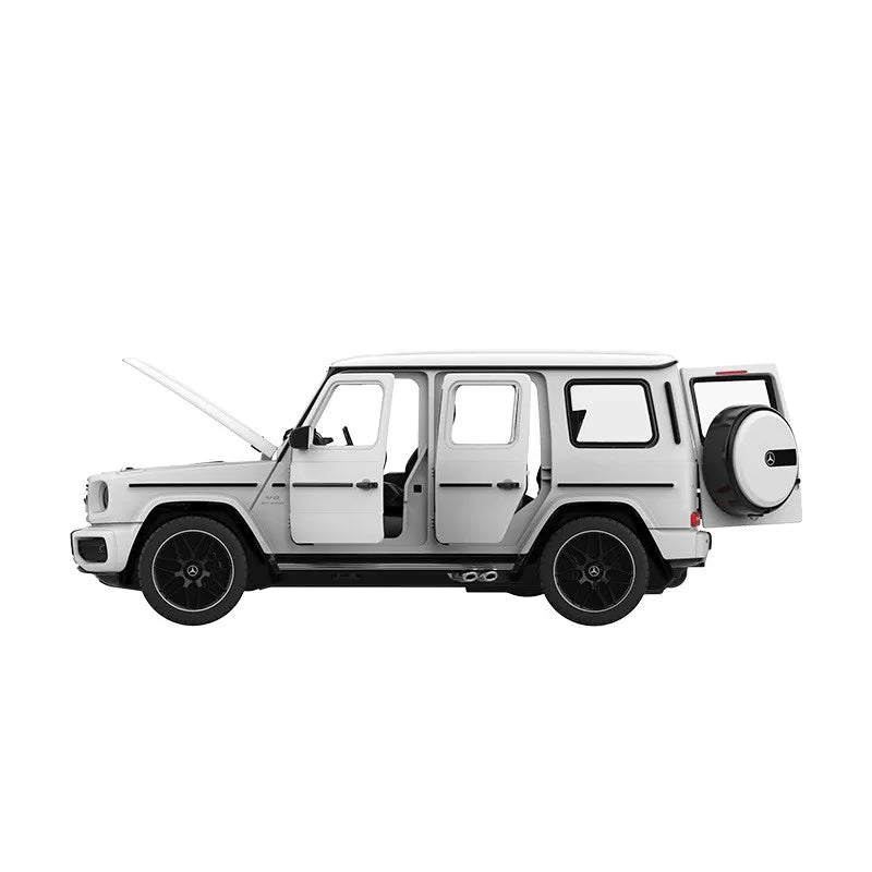 Mercedes Benz AMG G63 fehér fémöntvény autó 1:32 méretarányban