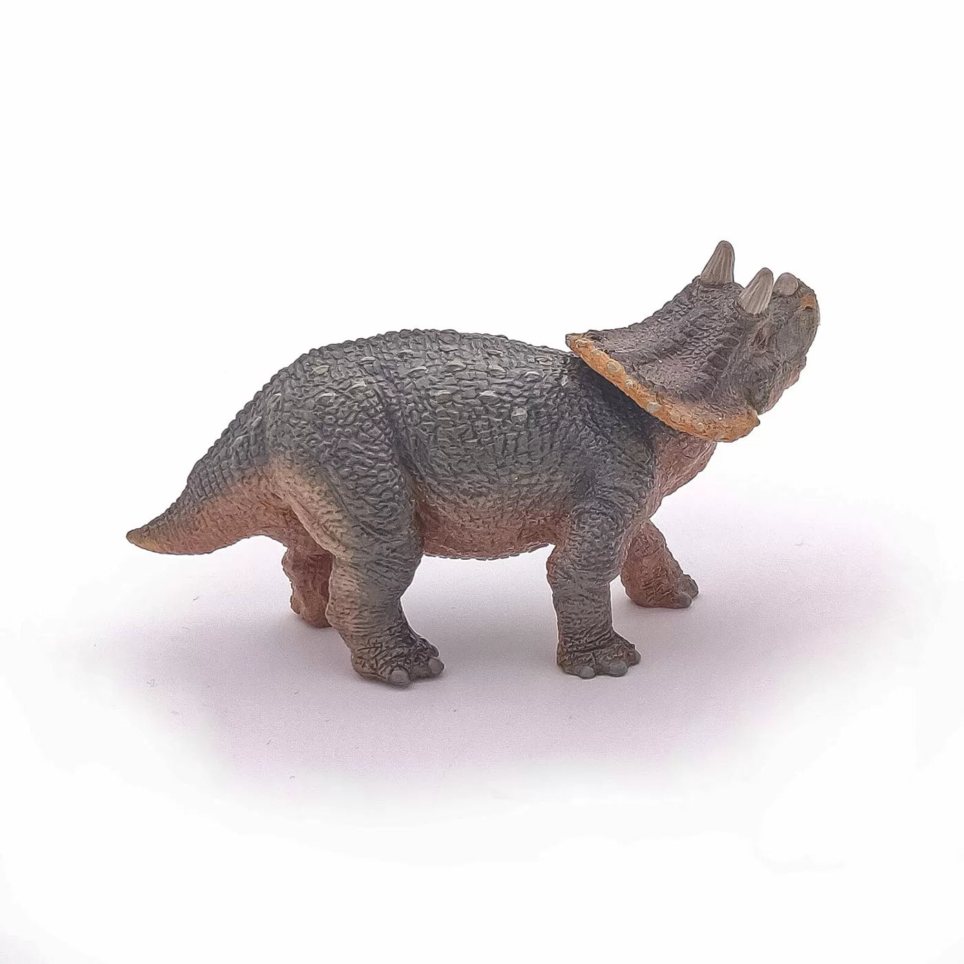 Papo figurina dinozaur triceratops tanar