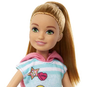 Barbie set papusa stacie si catelul de companie