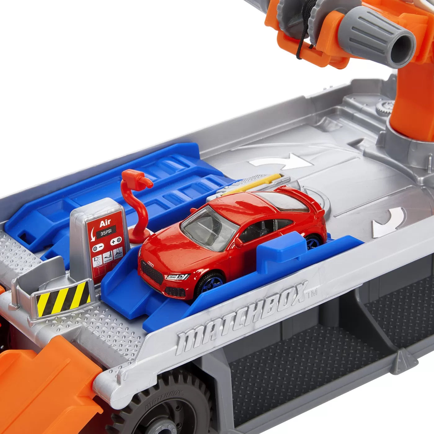 Matchbox akcióautó-javítóműhely és vontató