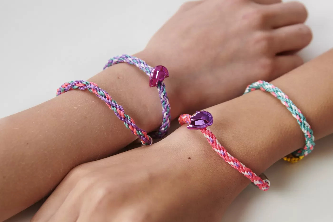 Cool maker aparat pentru confectionat bratari