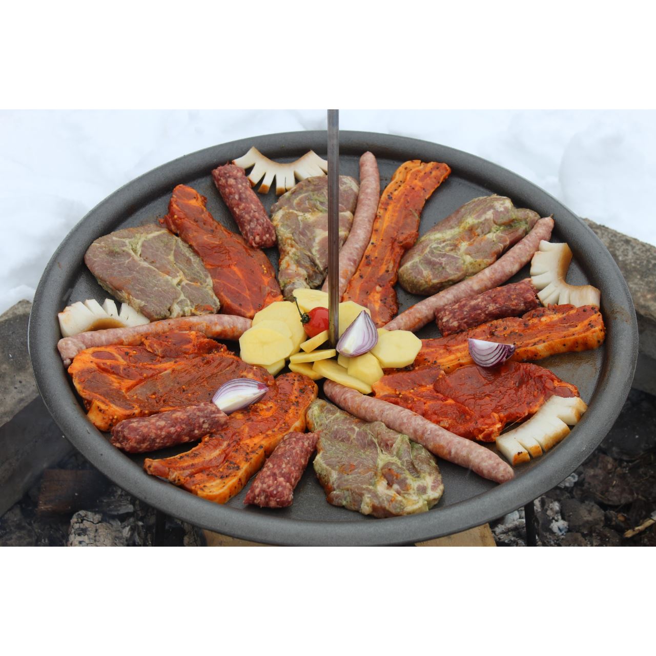 Barbecue tárcsa, öntöttvas, grillsütő típusú, lábakkal és akasztóval, 50 cm, Barbecue