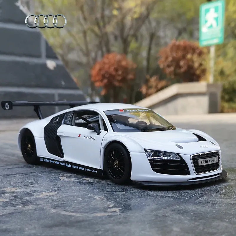 Audi R8 fehér öntött fém autó 1:24 méretarány