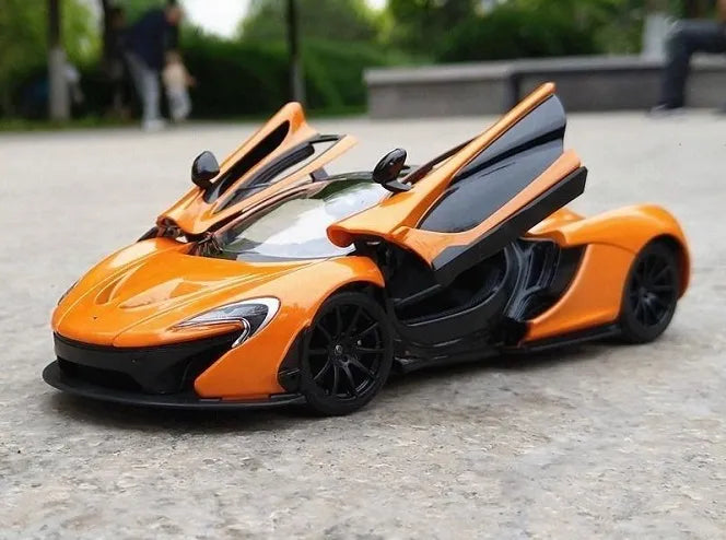McLaren P1 narancssárga fém autó 1/24 méretarányú