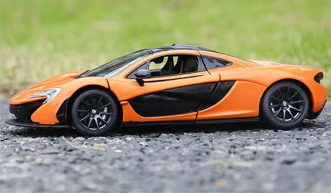 McLaren P1 narancssárga fém autó 1/24 méretarányú