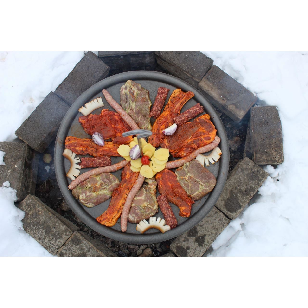 Tűzhely, zománcozott üsttel 30 L, öntöttvas tányérral 50 cm, lefolyócsővel, könyökkel, 50x67 cm