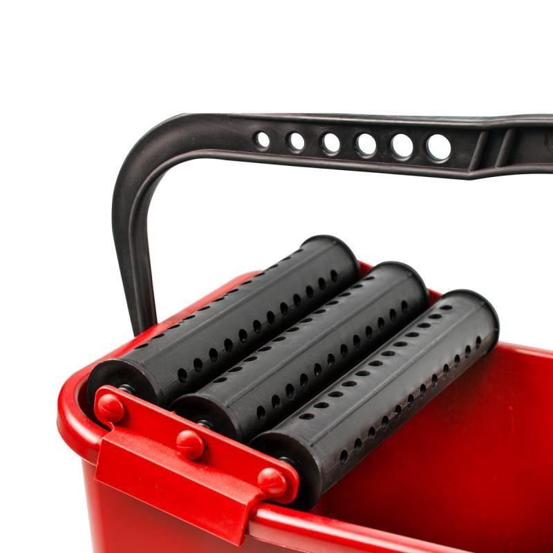 Set galeata pentru aplicare si spalare chit de rosturi, 2 x drisca, 20Â L